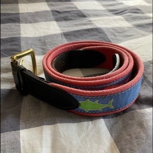 Men’s Vineyard Vines Belt Waist 42, Great Cond!